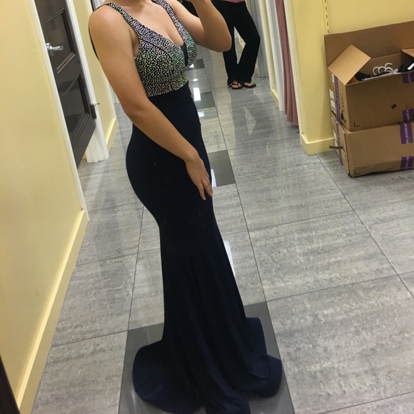 Formal Dress - Picture 3 of 3